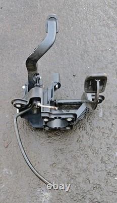 2016 NISSAN NV400 2.3 DCI Clutch Master Cylinder Brake Pedal Box Assy 8200672372