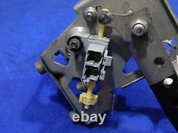 98 1998 Ford Mustang 5 Speed Manual Pedal Box Clutch Assembly Good Used F12