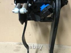 Aston Martin Vantage Coupe 4.3 V8 Driver Pedal Box 2005 2006- 2008 B12