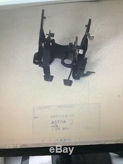 Astra J Brake & Clutch pedal box assembly 39032857