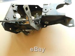 BMW E28 528i 535i Clutch Pedal Lever with Pedal Box A Parts 1152018, 1151375