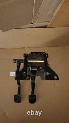 BMW E28 Pedal Box Clutch Brake Assembly OEM 35111157728 Manual Swap Conversion