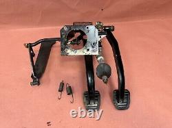 BMW E30 323I M3 325e 325I Manual Clutch Brake Pedal Box Bracket OEM 118K Miles