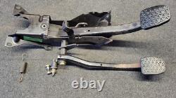 BmW E28 Manual Transmission Pedal Box