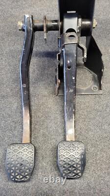 BmW E28 Manual Transmission Pedal Box
