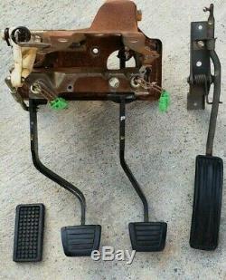 DATSUN 280ZX COMPLETE PEDAL SET with MANUAL CLUTCH PEDAL BOX DEAD PEDAL S130Z
