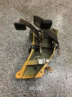 Datsun Nissan 720 Pickup Truck Manual Clutch Pedal Box Assembly