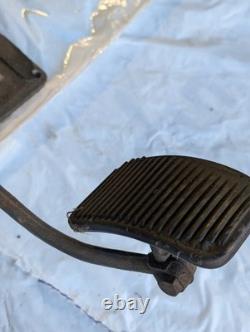 Ferrari 365/400 Manual pedal box with brake and clutch pedals