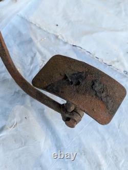 Ferrari 365/400 Manual pedal box with brake and clutch pedals