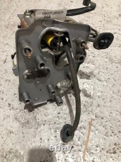 Ford Transit Custom Clutch Brake Pedal Box GK212450AD Manual 1995cc 2017 s71 Ford Transit Custom Clutch Brake Pedal Box GK212450AD Manual 1995cc 2017 s71