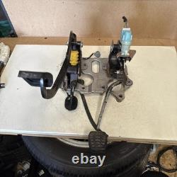 Genuine 2020 Ford Transit Custom 2.0 Tdi Clutch& Brake Pedal Box Gk2t-2b325-ha