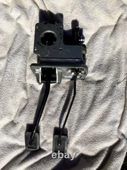 Jaguar XJ6 LHD Clutch / Brake Pedal Box 1974 -87 With Cylinder, With Pads