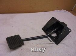 Jaguar XJS Clutch Pedal, Pedal Rubber and Mounting Box MHF5372CA