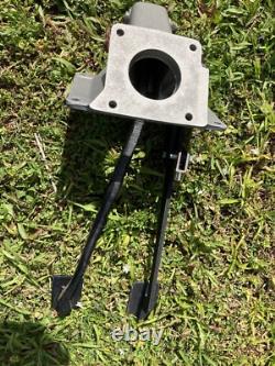 Jaguar XJS LHD Clutch/Brake Pedal box NON ABS With new Cylinder & Pedal Pads