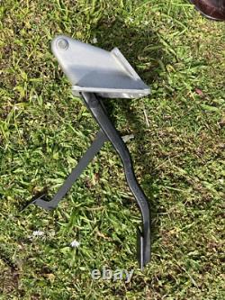 Jaguar XJS LHD Clutch/Brake Pedal box NON ABS With new Cylinder & Pedal Pads
