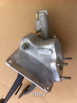 Jaguar XJS LHD Clutch/Brake Pedal box NON ABS With new Cylinder & Pedal Pads