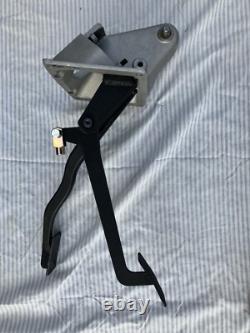 Jaguar XJS LHD Clutch/Brake Pedal box NON ABS With new Cylinder & Pedal Pads