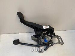 Jaguar Xe X760 Rhd Brake And Clutch Pedal Box Assembly Gx732450dd