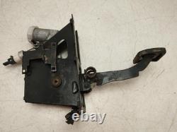 LAND ROVER DEFENDER PEDAL BOX ASSEMBLY 2.4L Diesel 6 mvrspeed Manual SKB5002