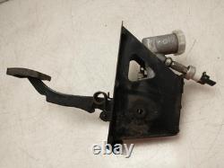 LAND ROVER DEFENDER PEDAL BOX ASSEMBLY 2.4L Diesel 6 mvrspeed Manual SKB5002