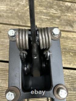 Land Rover Defender Upgrade Clutch Pedal Assembly + Assistance Spring SKB500280