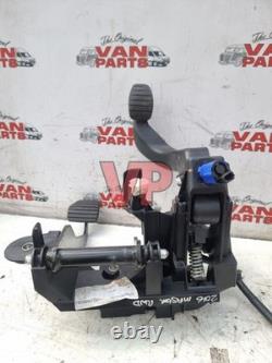 Master Movano NV400 Brake & Clutch Pedal Box Master Cylinder 10-19 465108066