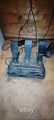Moza R5 Steering wheel Bundle with Clutch Pedal. Boxed Light use. Sim racing