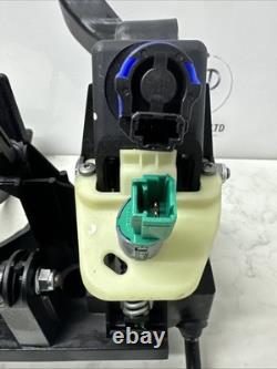 OEM 2024 RENAULT MASTER 2.3d BRAKE & CLUTCH PEDAL BOX MASTER CYLINDER 465012596