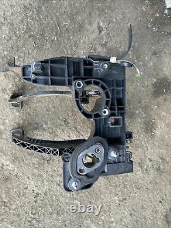 Original Vauxhall Astra J Brake & Clutch Pedal Box Assembly