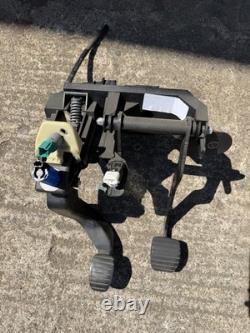 Renault Master 2020-2024 RHD Brake Clutch Pedal Box Master Cylinder 465102209