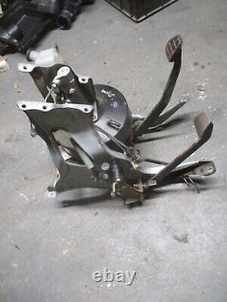 Toyota Dyna Clutch brake pedal box + servo 1995 2002 y100