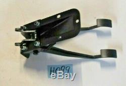 USED OEM.'53'68 TRIUMPH TR2 / TR4A PEDAL BOX With BRAKE/CLUTCH PEDALS H099