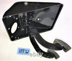 USED OEM. 68 76 TRIUMPH TR6 PEDAL BOX With BRAKE & CLUTCH PEDALS & SHAFT H932