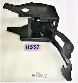 Used Oem Refurbished. 75 80 Mgb Pedal Box With Brake & Clutch Pedals H587