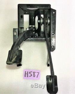 Used Oem Refurbished. 75 80 Mgb Pedal Box With Brake & Clutch Pedals H587