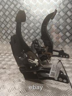 Vauxhall Astra J 2009-2015 Brake & Clutch Pedal Box 13252182