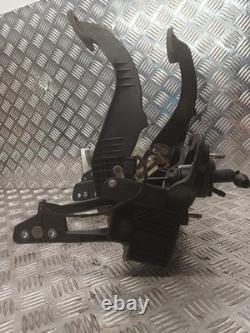 Vauxhall Astra J 2009-2015 Brake & Clutch Pedal Box 13252182
