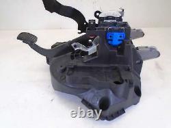 Vauxhall Corsa Pedal Box Brake And Clutch Pedals 55703869 2006-2014