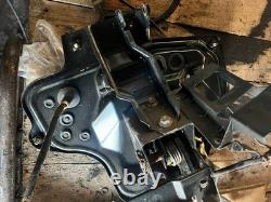 Vw T4 2.8 Vr6 2001 Brake Clutch Throttle Pedal Box Assembly