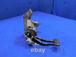 1987-1993 Ford Mustang 5 Speed Manuelle Pedal Box Embrayage Assemblage Bon Usage X83