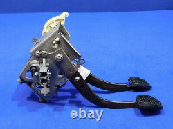 98 1998 Ford Mustang 5 Speed Manuelle Pedal Box Embrayage Assemblage Bon Usage I61