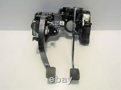 ASSEMBLAGE DE LA BOÎTE DE PÉDALES DE FREIN ET D'EMBRAYAGE VAUXHALL VIVA 2015-18 (1.0l 12v Essence) O3843