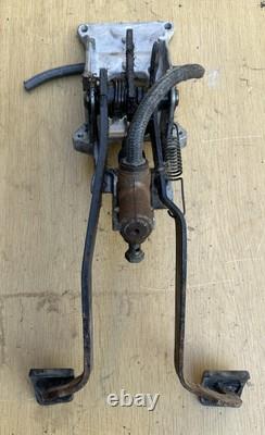 Assemblage de boîte de pédale de frein et d'embrayage VW T25 T3 Volkswagen RHD 251721111B