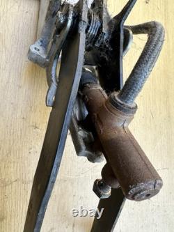 Assemblage de boîte de pédale de frein et d'embrayage VW T25 T3 Volkswagen RHD 251721111B