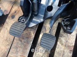 Assemblage de boîtier de pédale Renault Trafic 2.0 Td 465013025r 2020 2024 Embrayage Frein
