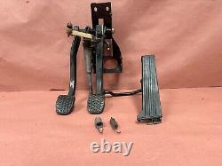 BMW E30 325e M3 318I 325I 325IX Support de boîte à pédale d'embrayage et de frein manuel OEM #86208