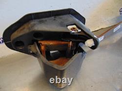 Base de montage du cylindre esclave d'embrayage et de frein de la pédale Ford KA mk2 08-16 51820457