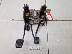 Boîte à pédales Ford Transit MK8 350 6 vitesses avec cylindre maître d'embrayage GK2T-2B325-HA