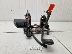 Boîte à pédales Ford Transit MK8 350 6 vitesses avec cylindre maître d'embrayage GK2T-2B325-HA