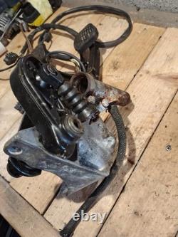 Boîte à pédales manuelle Mercedes Benz 190e W201